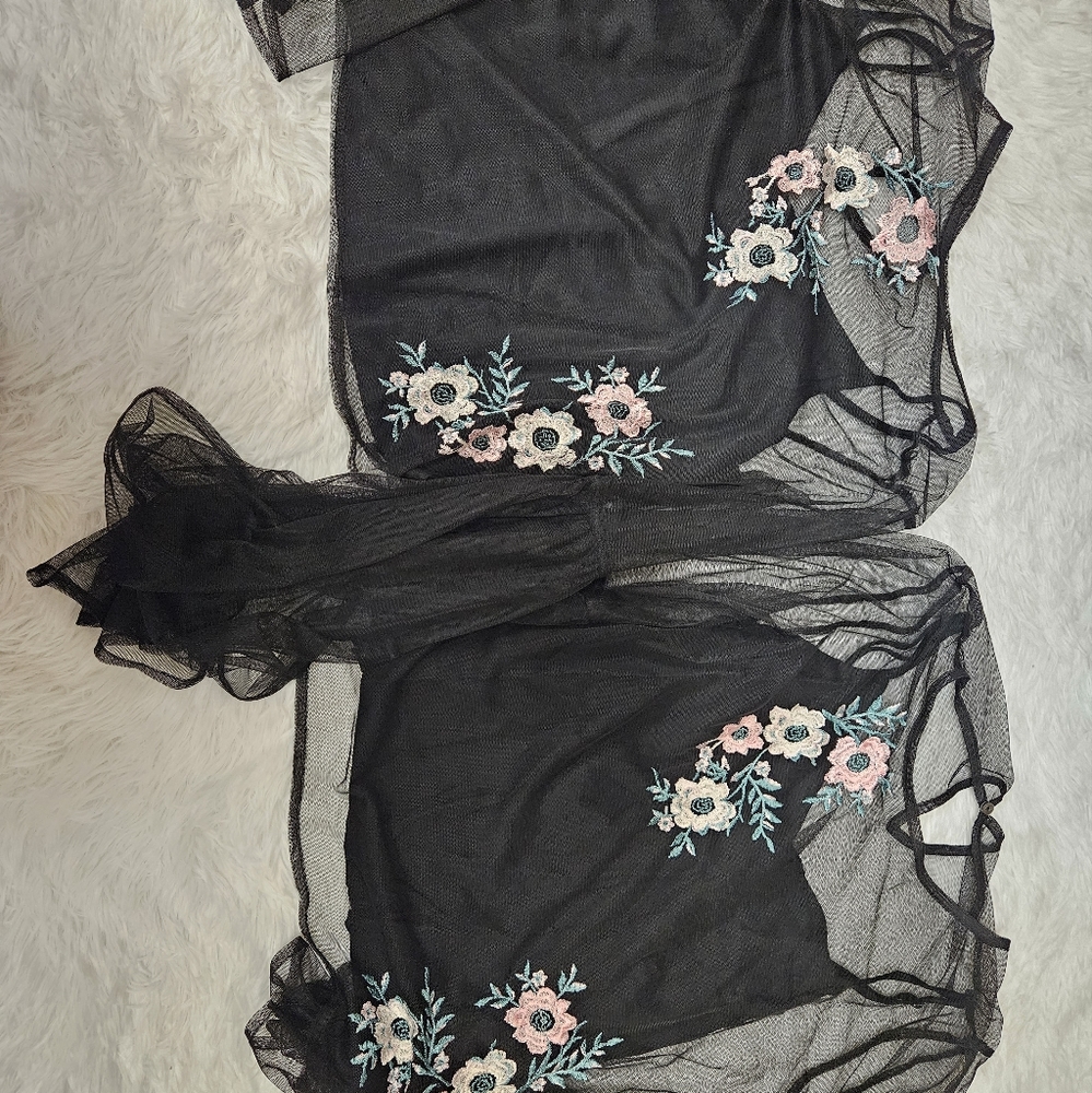 Hollister black top